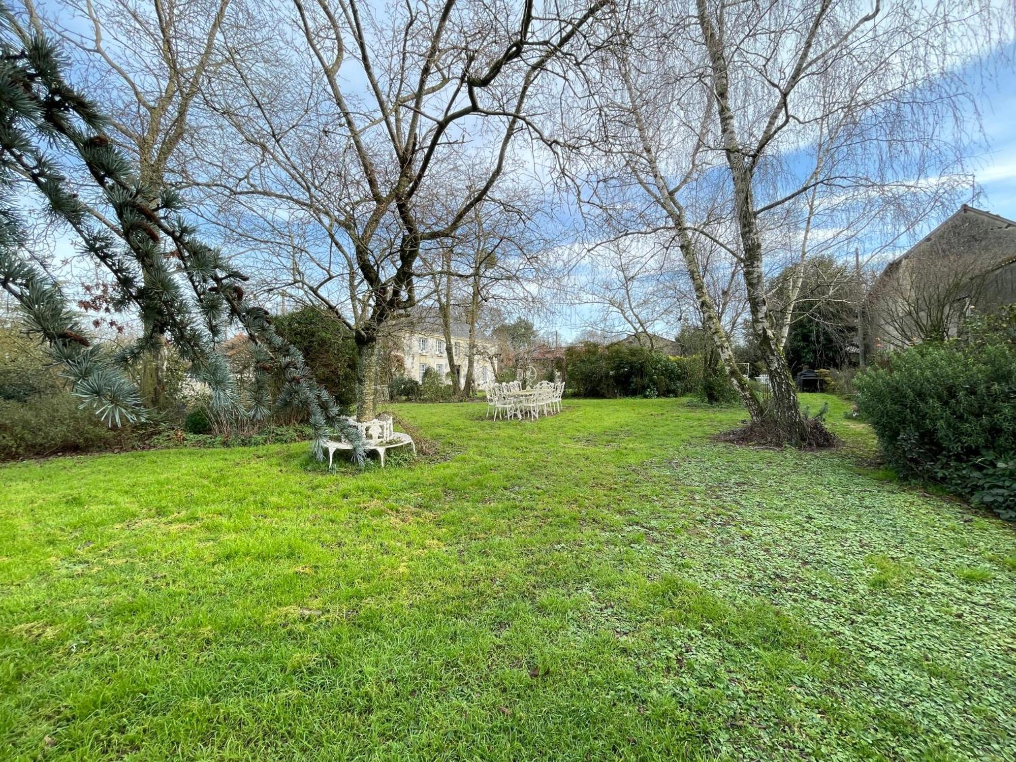 Chambre De Charme Dans Un Jardin De 1500M2 Nueil-sur-Layon Exterior foto